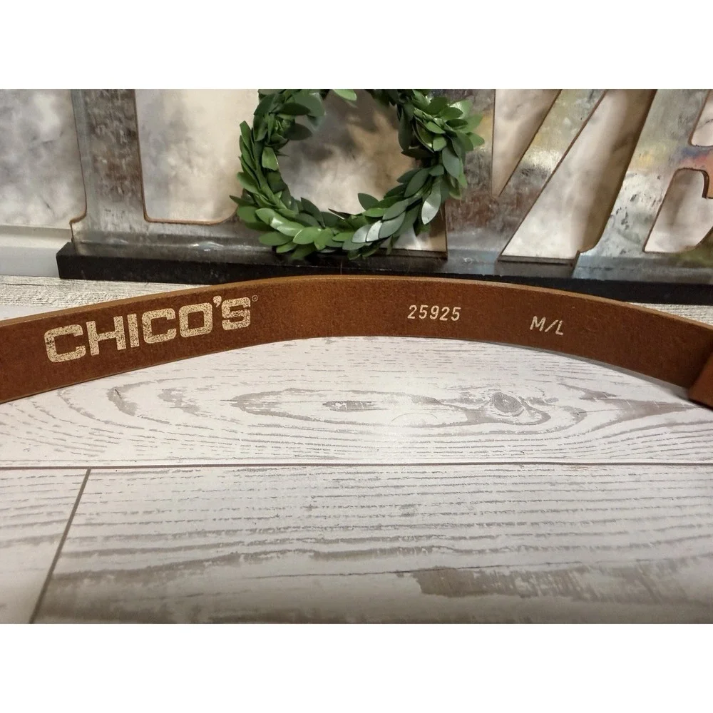 Chicos Italian Leather Brass Tone Waist Belt Size M/L Adjustable Hook Gemstones‎